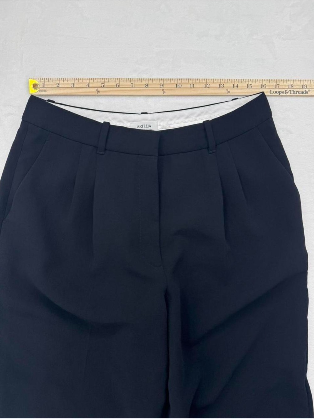 Aritzia The Effortless Pant Curve-Fit Cropped Crepette Black Trouser Size 12 - Picture 5 of 8